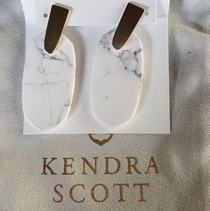 NWT Kendra Scott Howlite Aragon Earrings